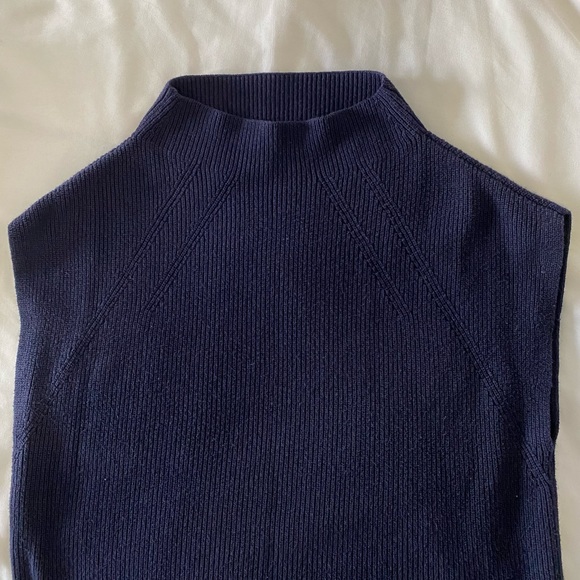 Banana Republic Navy Sweater Tunic - Picture 5 of 8
